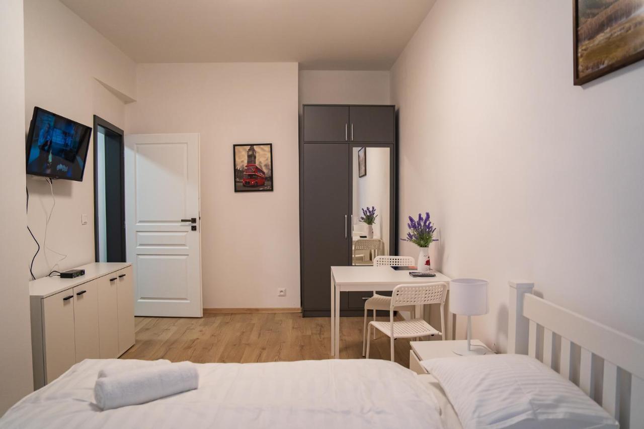 Top Class Apartments In Carlsbad Bulharska Street KLV Exterior foto