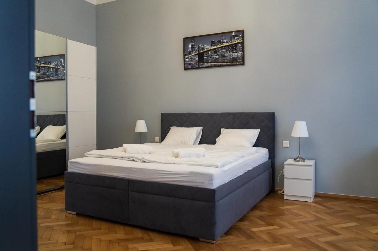 Top Class Apartments In Carlsbad Bulharska Street KLV Exterior foto