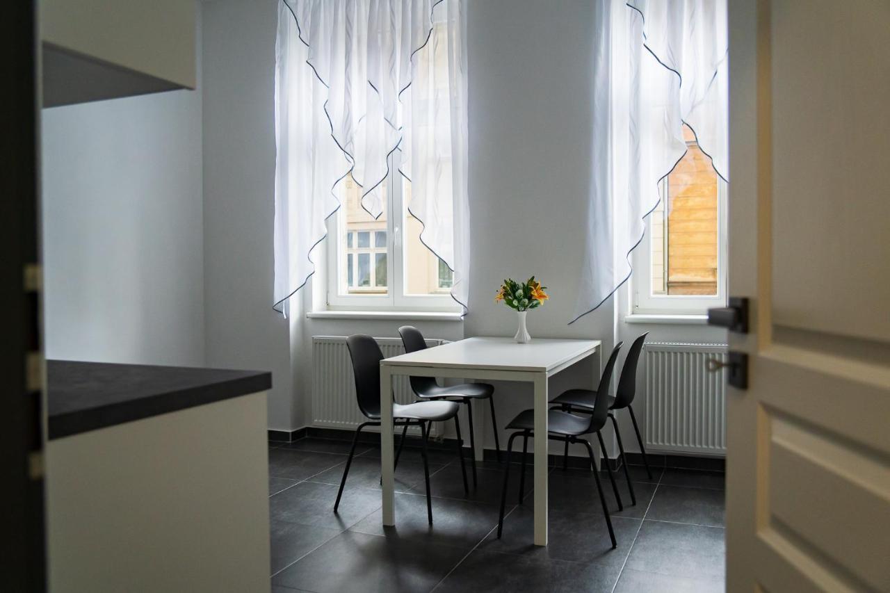 Top Class Apartments In Carlsbad Bulharska Street KLV Exterior foto