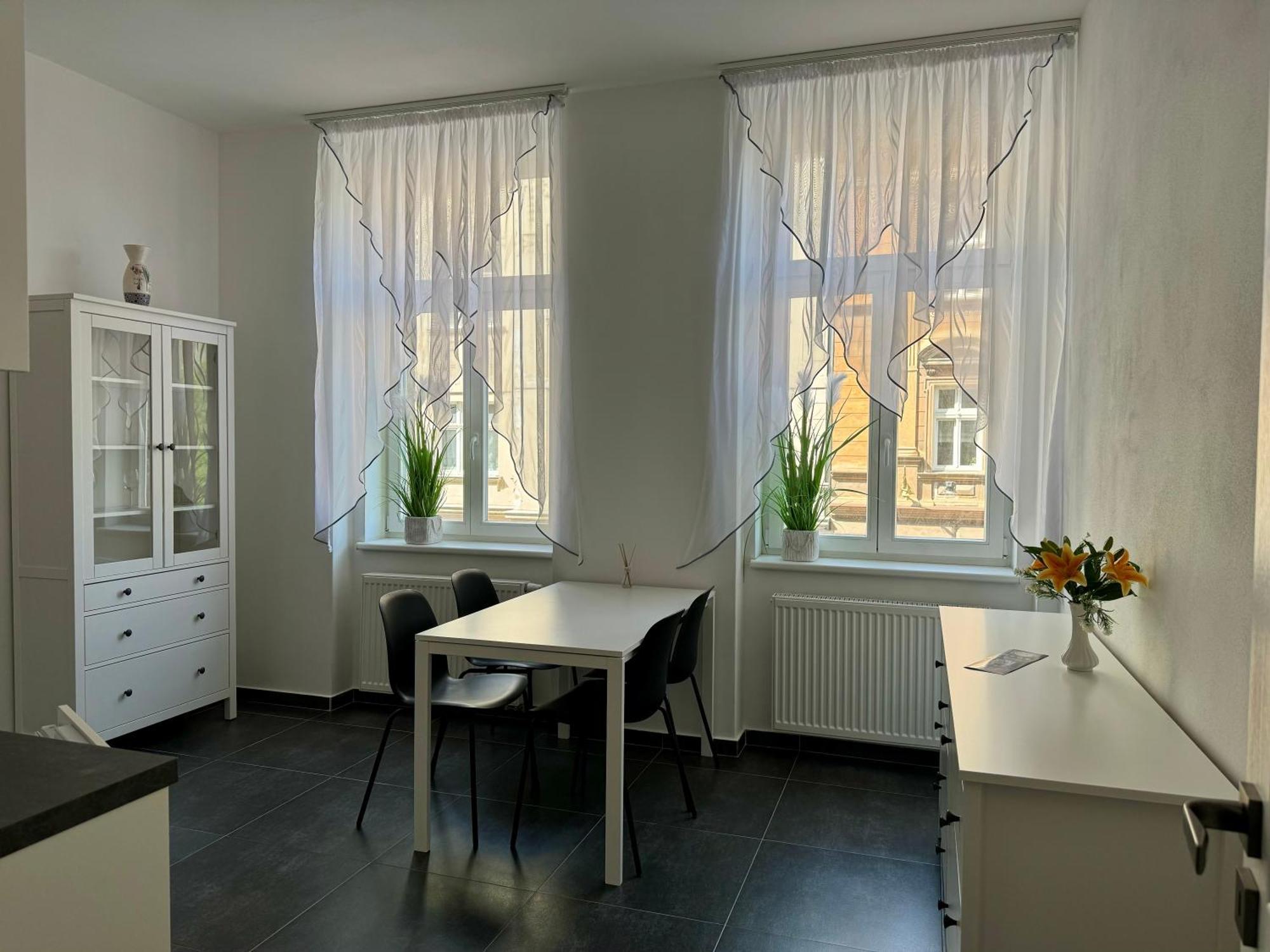 Top Class Apartments In Carlsbad Bulharska Street KLV Exterior foto